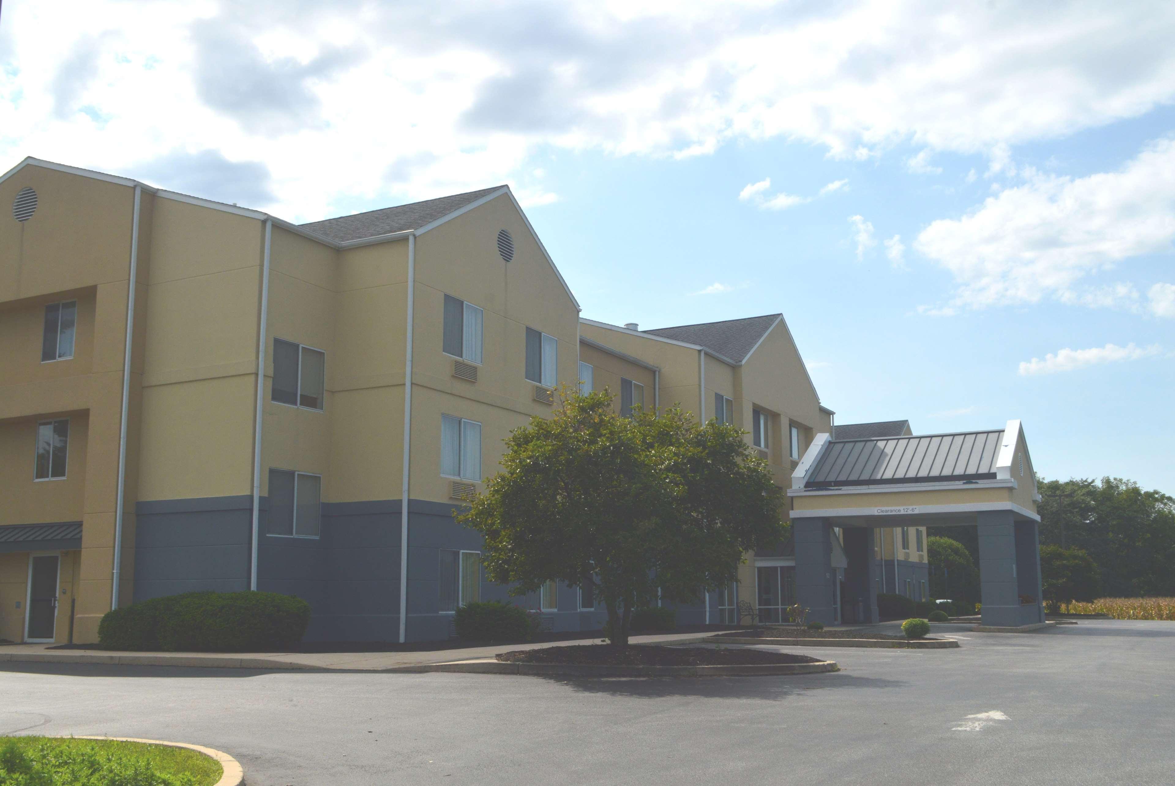 Hotel Baymont By Wyndham Chambersburg Esterno foto